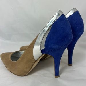 Calvin Klein Ninnah Suede Pumps Tan/Royal Blue/Silver sz: 7